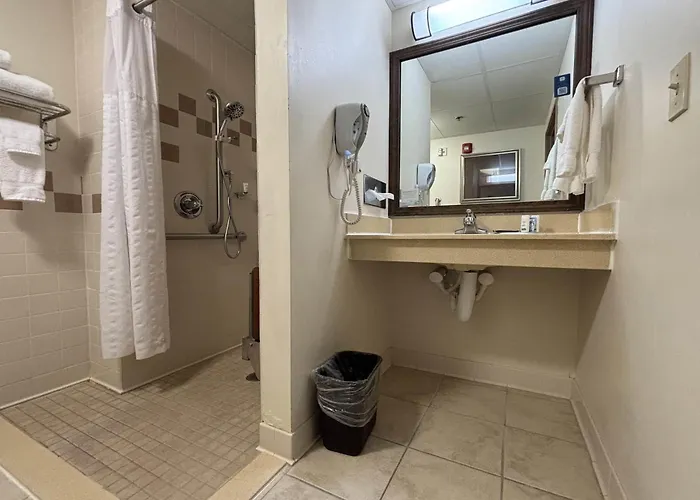 Americinn By Wyndham Hotel 3*